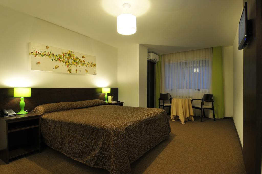 Los Sauces Hotel & Spa Villa Carlos Paz Exterior foto
