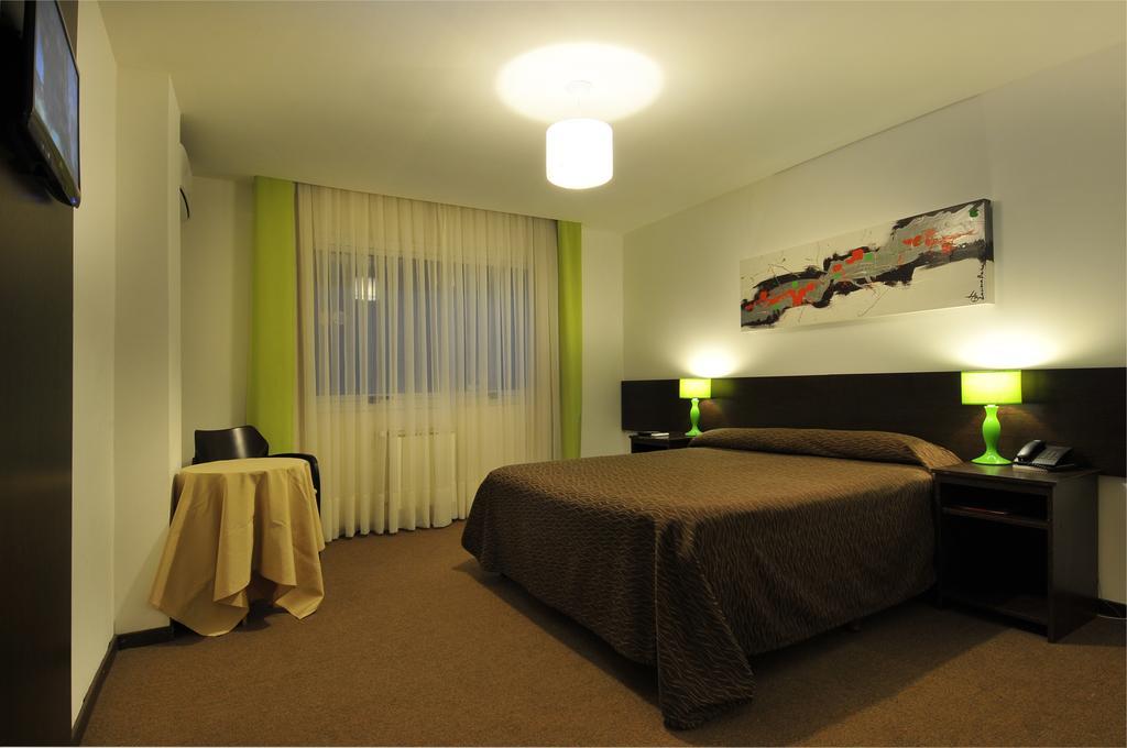 Los Sauces Hotel & Spa Villa Carlos Paz Exterior foto