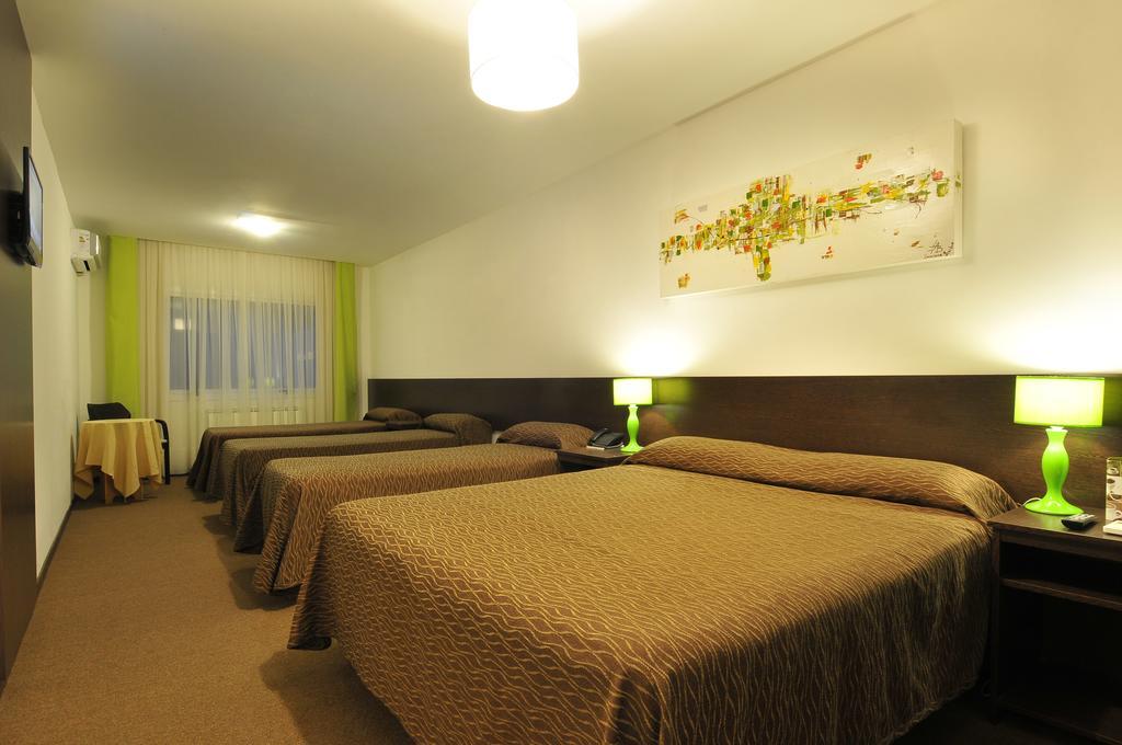Los Sauces Hotel & Spa Villa Carlos Paz Exterior foto